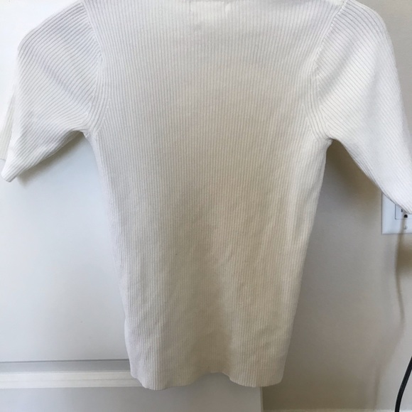 White short sleeve sweater - Picture 3 of 3
